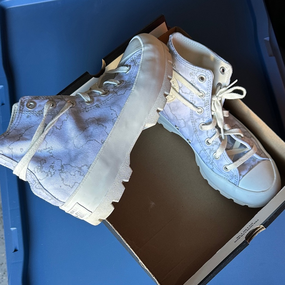 Converse Stylish White High-Top Women's Sneakers